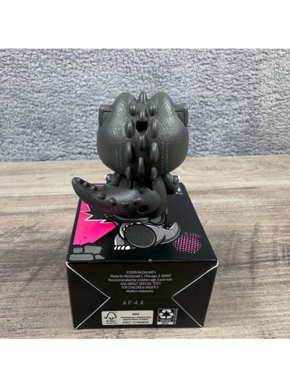 Hello Kitty Godzilla Figure Toy - Picture 4 of 4